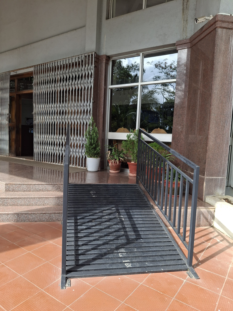 Ramps at building entrances